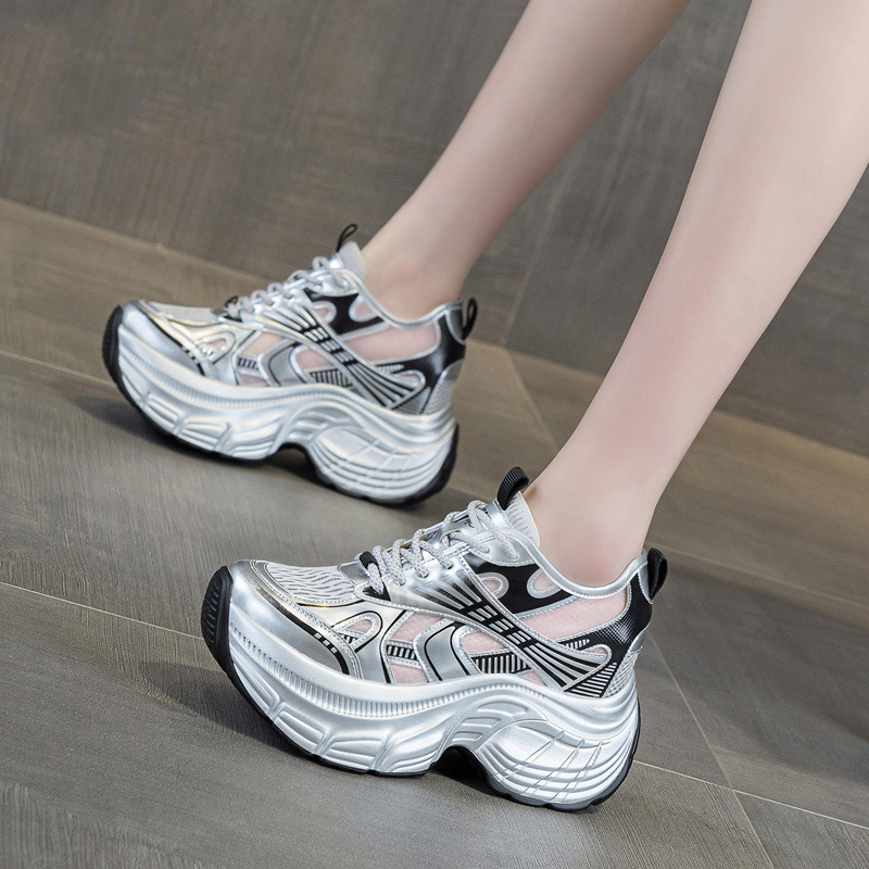 Chunky Sneaker Platform - Damskie sneakersy na ukrytej platformie podwyższającej