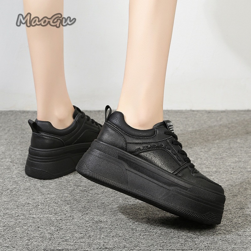 Białe sneakersy na platformie  – Chunky Sneaker Platform recenzja i cena
