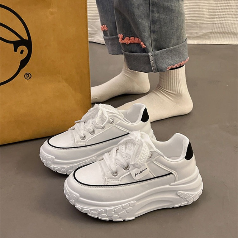 Grube białe sneakersy damskie  – Chunky Sneaker Platform recenzja i cena
